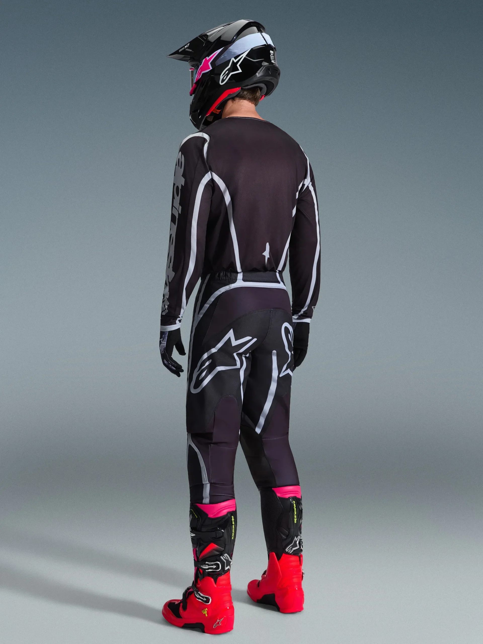 2026 Fluid Apex Bekleidungsset