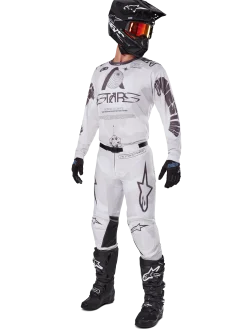 2025 Racer Hollow Bekleidungsset