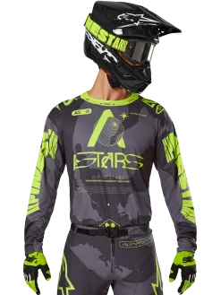 2025 Racer Hollow Bekleidungsset