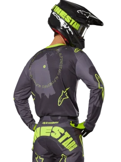 2025 Racer Hollow Bekleidungsset