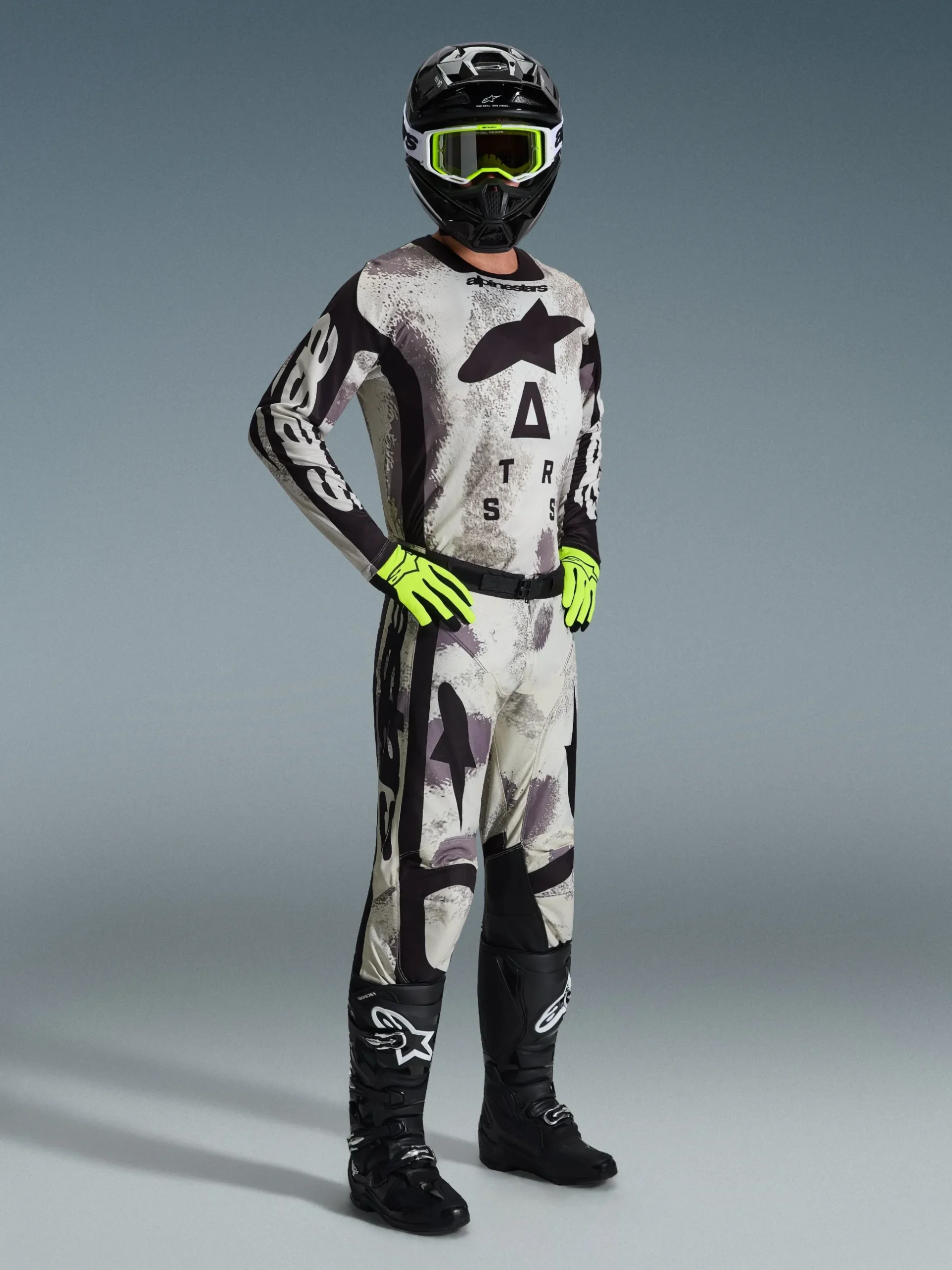 2026 Racer Lahnd Bekleidungsset