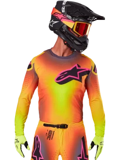 Supertech Bekleidungsset Lipan 2025