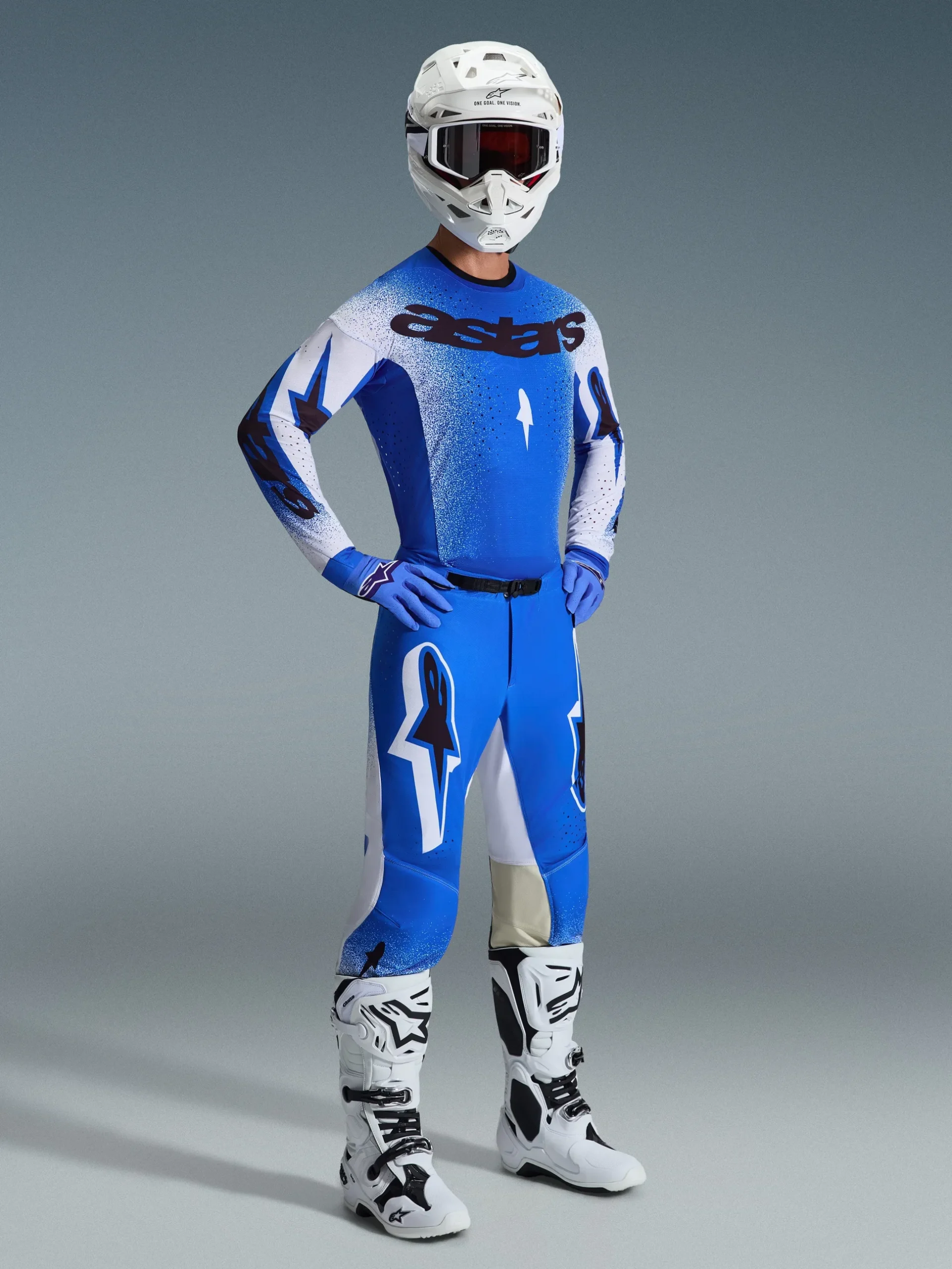 2026 Supertech Scenz Bekleidungsset