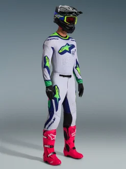 2026 Supertech Vista Bekleidungsset