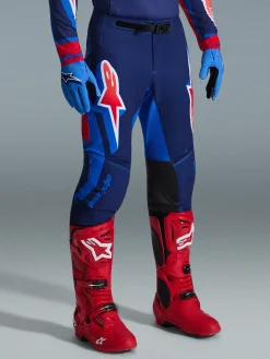 2026 Supertech Vista Bekleidungsset
